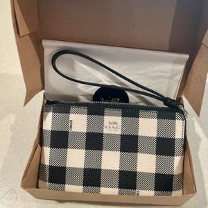COACH New York Gingham Print Corner Zip Wristlet NEW w/ Original Box Plus!